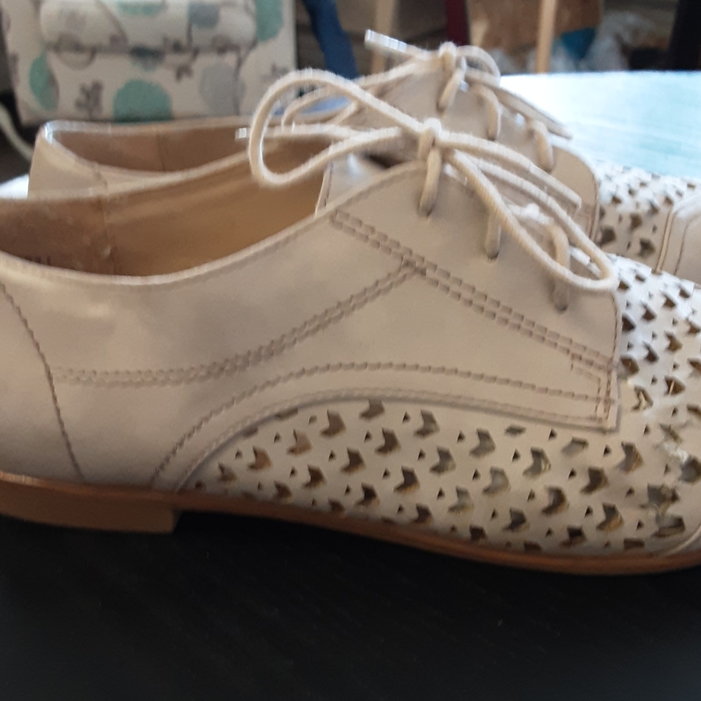 Shoes - Picture 2 of 2